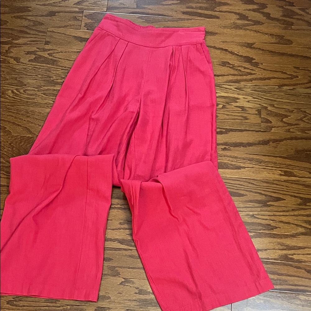 Abercrombie & Fitch Elegant Red Women's Wide-Leg Pants, size XS